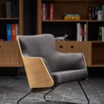 Poltrona Chillout in grigio scuro/legno naturale/nero - H79 cm